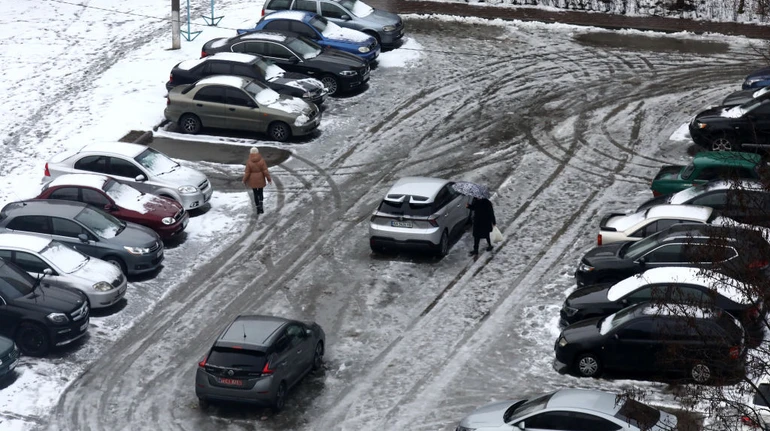 В Києві вперше за 5 років піднімуть тарифи за паркування, але за підпискою доступна знижка