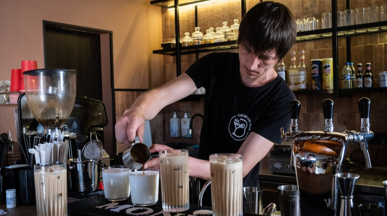 Большинство компаний ощутили отток молодежи после разрешения выезжать за границу – robota.ua