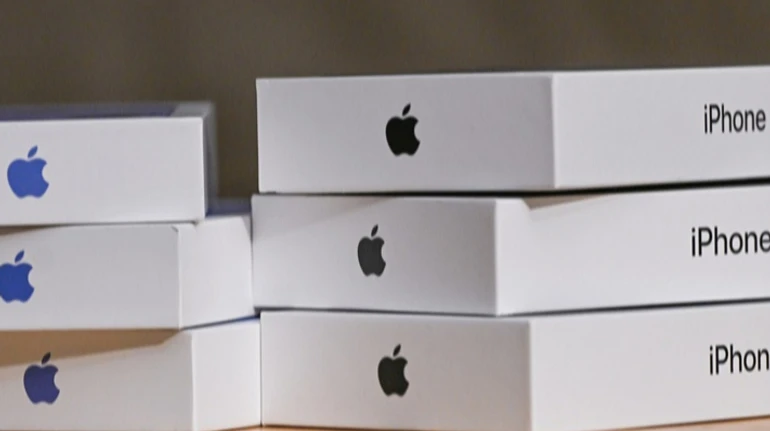 Apple все ще очолює ринок світових поставок смартфонів