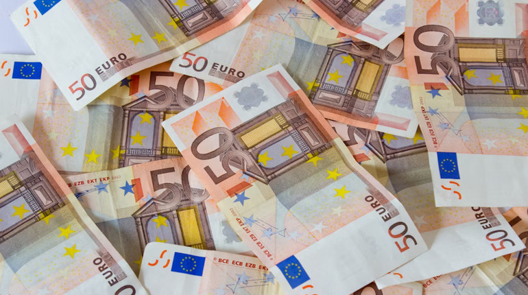 Україна отримала 100 мільйонів євро нового траншу на підтримку переселенців: на що підуть гроші