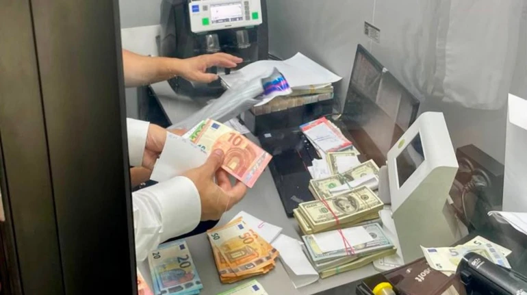 У Києві викрили тіньові пункти обміну валют