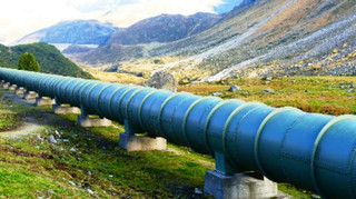 Угорщина погрожує більше не постачати Україні газ та електроенергію