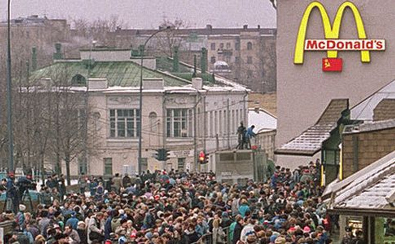 Росія без McDonald’s, а світ без російської нафти: підсумки на економічному фронті 8 березня