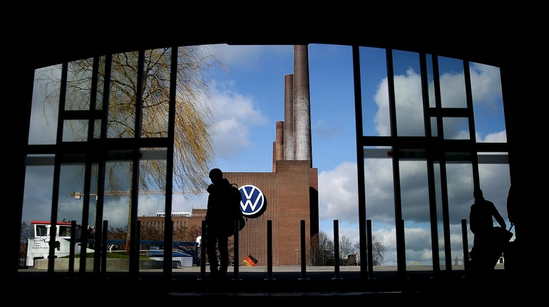 До конца года Volkswagen сократит 19 тысяч сотрудников
