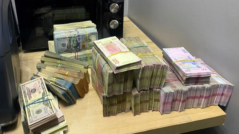 Правоохоронці викрили конвертцентр з оборотом до 18 мільярдів гривень