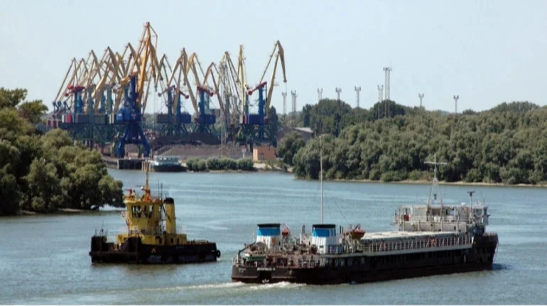 У акваторії Ізмаїльського порту розпочали днопоглиблення