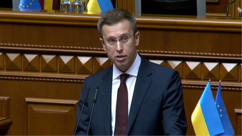Уряд просить Раду вийти на роботу на день раніше графіка, щоб Україна отримала 4,3 мільярда
