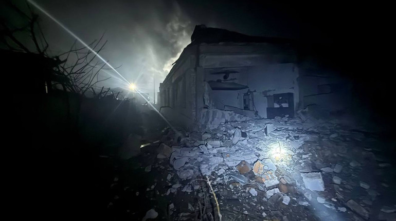 Росіяни атакували припортову інфраструктуру Одещини: двоє загиблих та троє поранених