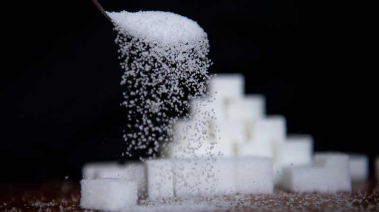 Украина экспортировала 270 тысяч тонн сахара за полгода: основные покупатели