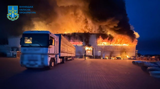 Було зроблено навмисно: ворожі дрони пошкодили польський завод Barlinek у Вінниці