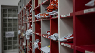 Новая почта предупредила о задержке доставок на западе страны из-за непогоды