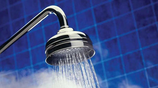 В Киеве ограничили горячую воду, чтобы вернуть в дома тепло