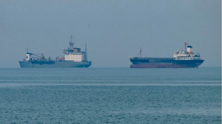Россия объявила свои воды в Черном море опасными для судоходства