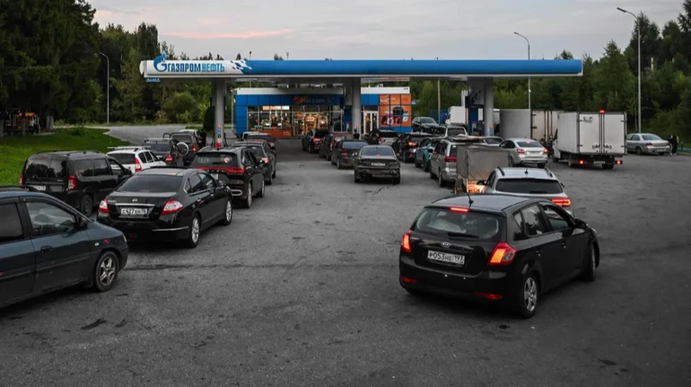 Росію накрила нова хвиля паливної кризи – ЗМІ