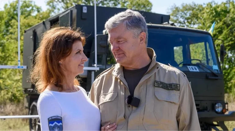 Порошенко обошел санкции: суд разрешил поделить имущество с женой