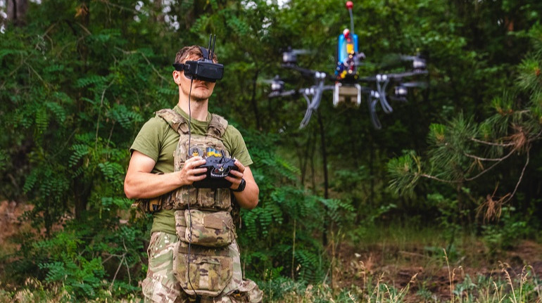 Минобороны потратит более 44 миллиардов на FPV-дроны в этом году