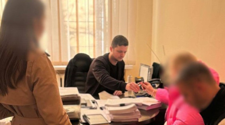 В Киеве главбух купила себе квартиру за незаконно перечисленные 8 миллионов компании – полиция