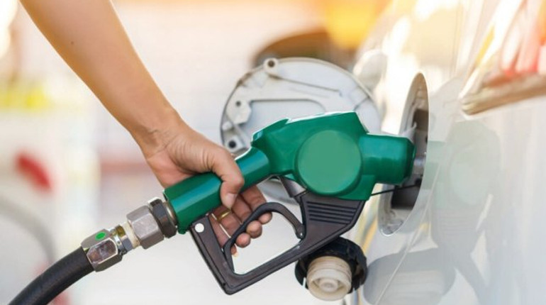 Закупка топлива Укрпочтой: АМКУ оштрафовал компании за сговор в торгах