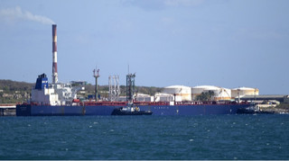 Экспорт нефтепродуктов из России упал до минимума за восемь месяцев