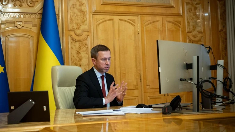 Стовідсоткове бронювання: Корецький заявив про великі маніпуляції