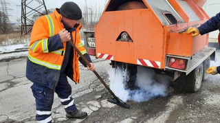 430 тысяч гривен на несуществующие ямы на дорогах: в Киеве разоблачили чиновника