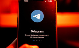 Більше ніж просто месенджер: на що перетворився Telegram в Україні та чи зможе влада його заборонити?