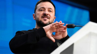 Зеленський заявив про плани залучити сотні компаній до виробництва дронів