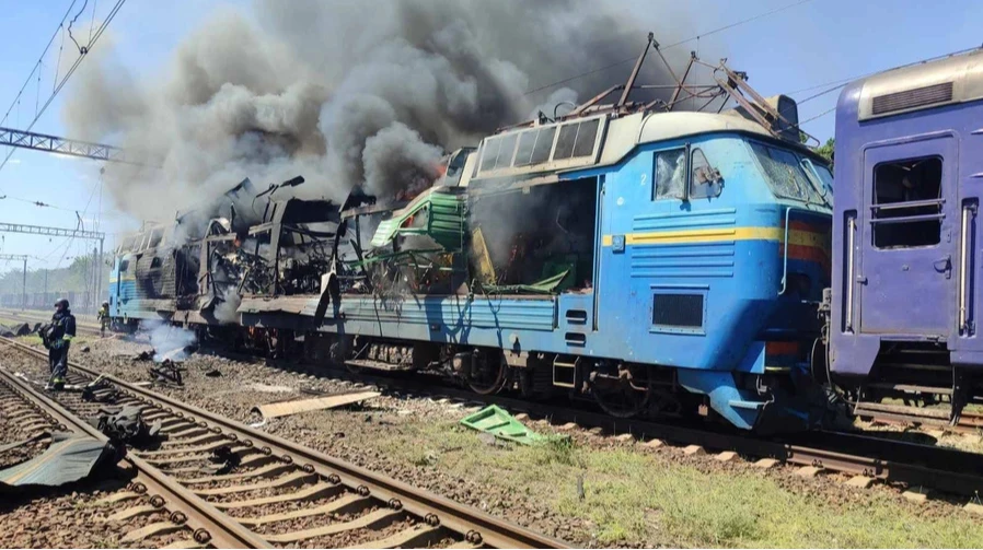 Росія двічі вдарила по потягу на Запоріжжі