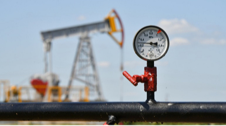 Російська нафта обвалилася до $34: санкції США вибивають знижки до дна