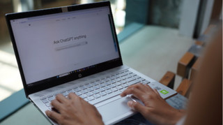 Інвестори очікують турбулентності в грудні на тлі побоювання щодо бульбашки ШІ