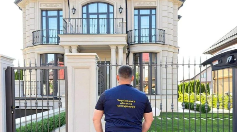 Земельного чиновника подозревают в незаконном обогащении на 32 миллиона гривен