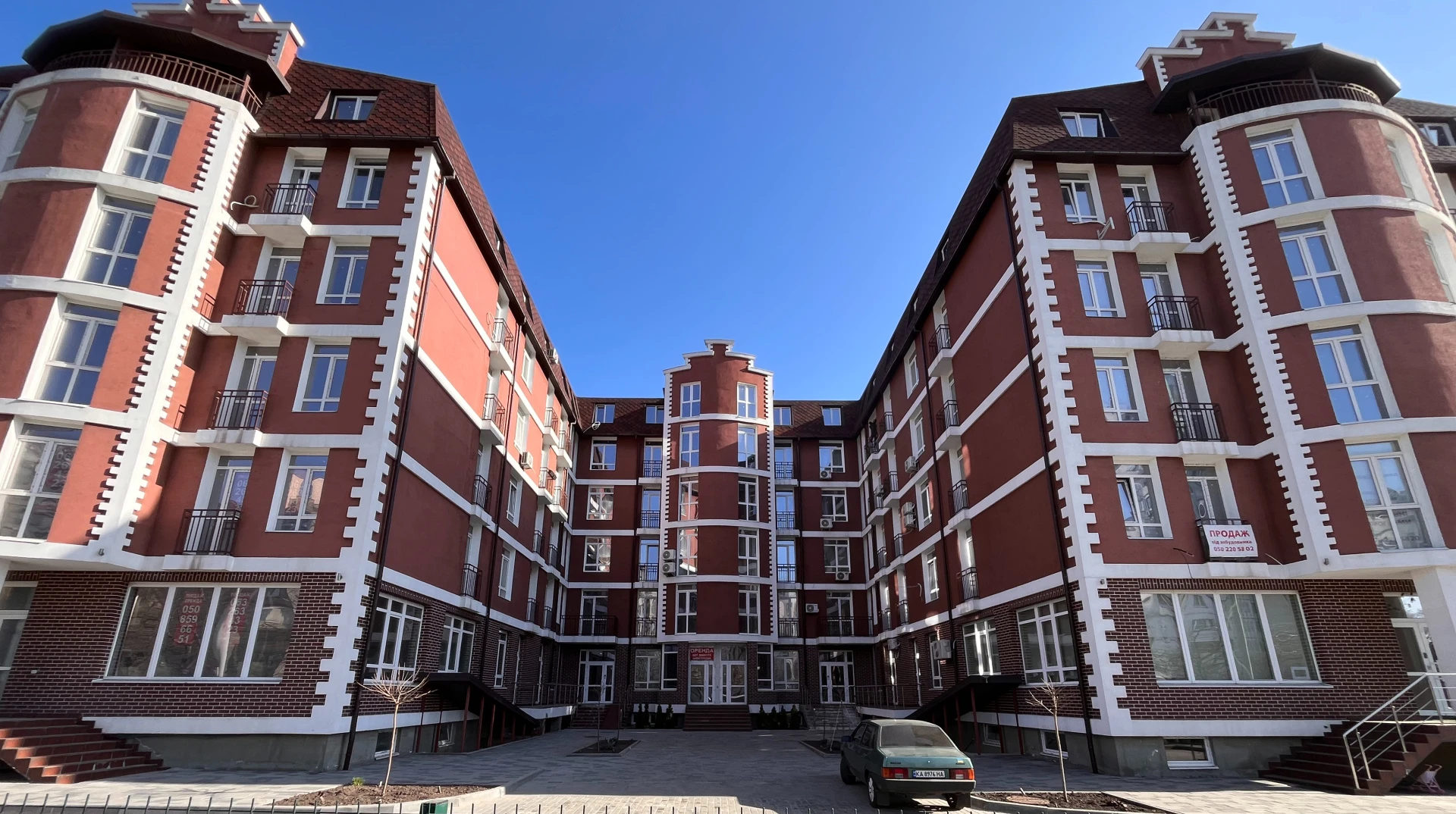 Лондон – Жуляни. Історія одного незаконного будівництва в Києві