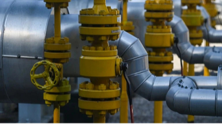 План не змінився: ЄС закриє двері для нафти і газу з РФ до 2028 року
