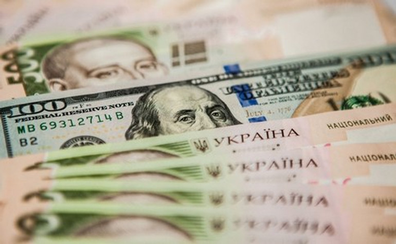 НБУ продав 115 мільйонів доларів для підтримки гривні