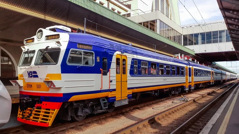 Через повітряну загрозу поїзди Kyiv City Express запізнюються
