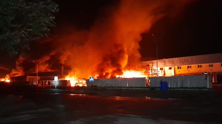 Росіяни поцілили в серце логістики NOVUS та склади Сільпо: загинули 6 людей
