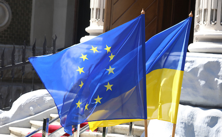 ЄС остаточно схвалив продовження пільгової торгівлі з Україною з запобіжниками