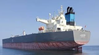 Танкер с неиранской нефтью сумел пройти через пролив Ормуз - СМИ