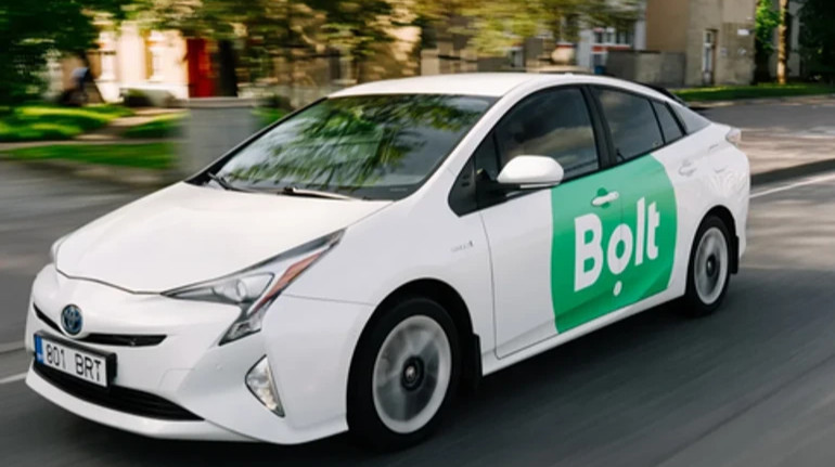 Bolt, Uklon и Uber просят КГГА разрешить людям передвигаться по городу ночью