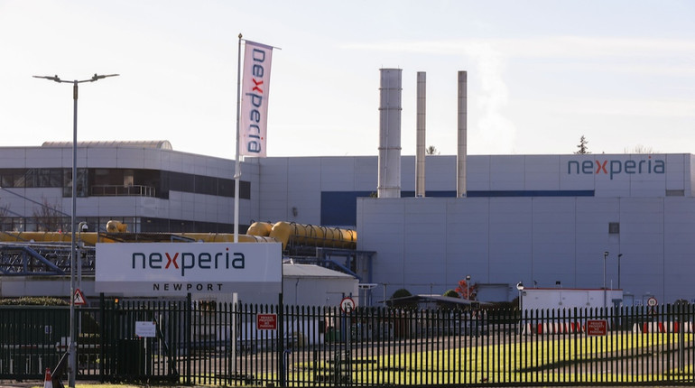 Нидерланды готовы прекратить контроль над китайским производителем микросхем: условия