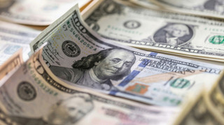 Доллар на пути к самому большому недельному падению за четыре месяца