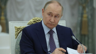 Путин пытается вернуть иностранную валюту в Россию