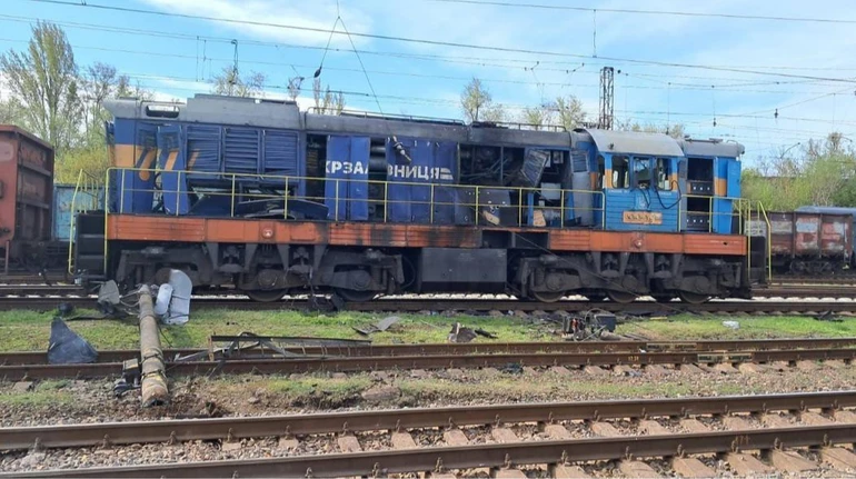 Росіяни поцілили у тепловоз  у Коростені, загинула жінка