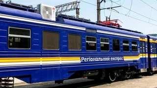 Внаслідок російських атак низка поїздів затримується