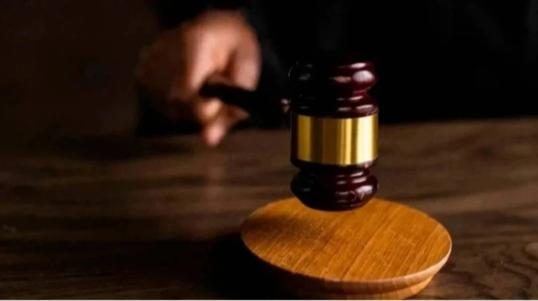 Надсилати документи в суд Укрпоштою не обов'язково