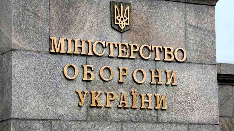 Україна найняла юристів, щоб стягнути борги за снаряди, непоставлені у 2022 році