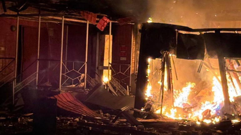 405 посилок вартістю мільйон перетворились на попіл: окупанти знищили Нову пошту на Донеччині