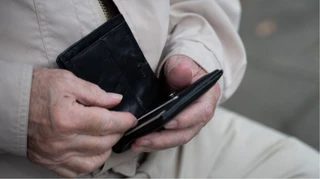 Кожен четвертий пенсіонер отримує всього 3,5 тисячі грн виплат – дослідження