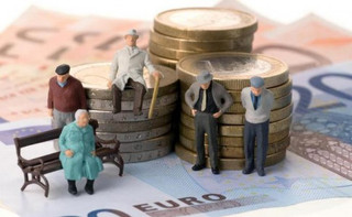 Як вижити в країні пенсіонерів