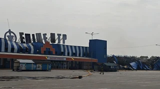 У Сумах ворог знищив Епіцентр